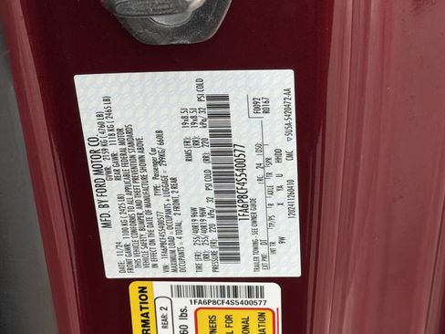 Used 2025 Ford Mustang GT Premium RWD image 33