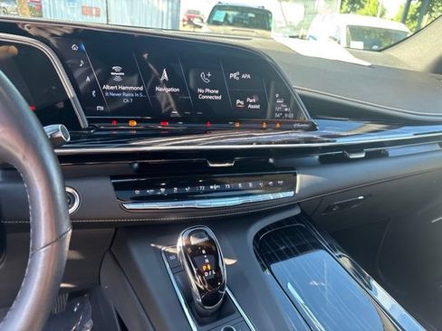 Used 2021 Cadillac Escalade Sport w/ Driver Assist Tech Package AWD/4WD image 21