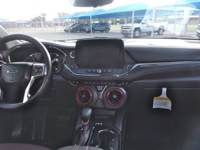 Used 2025 Chevrolet Blazer RS w/ Driver Confidence II Package AWD/4WD image 22