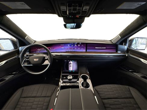 New 2026 Cadillac Escalade ESV Platinum Sport w/ LPO, ONYX Package image 24