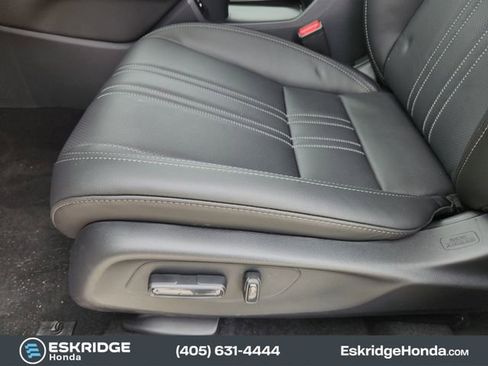 New 2026 Honda HR-V EX-L image 17