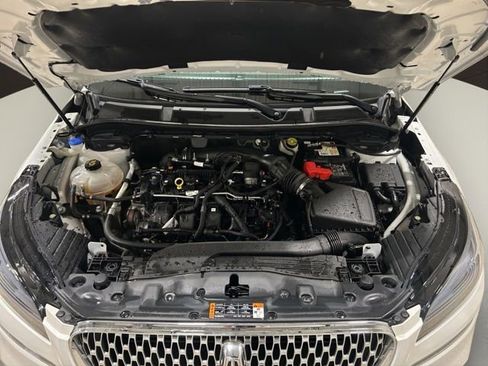 Certified 2021 Lincoln Corsair AWD image 27