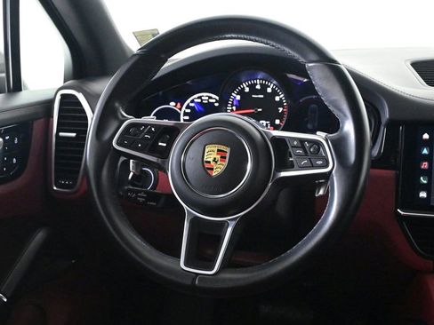 Certified 2022 Porsche Cayenne image 12