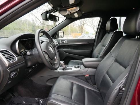 Used 2018 Jeep Grand Cherokee Limited w/ Trailer Tow Group IV AWD/4WD image 8