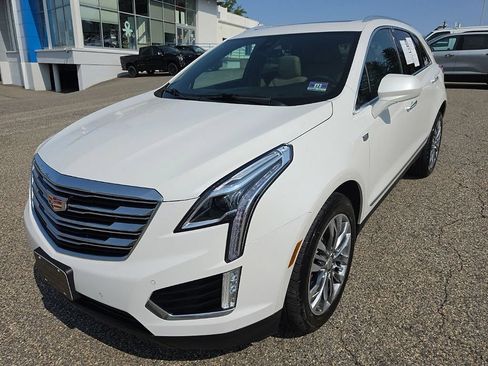 Used 2017 Cadillac XT5 Premium Luxury AWD/4WD image 8