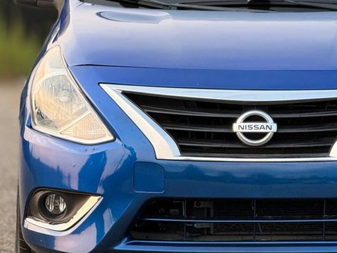 Used 2015 Nissan Versa S Plus FWD image 11