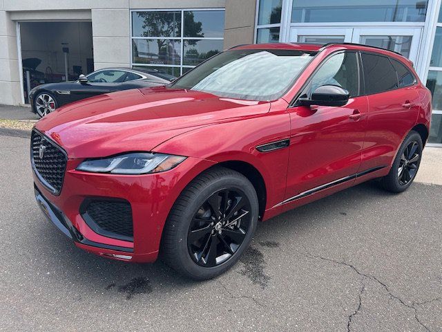 Used 2026 Jaguar F-PACE R-Dynamic S AWD/4WD image 2