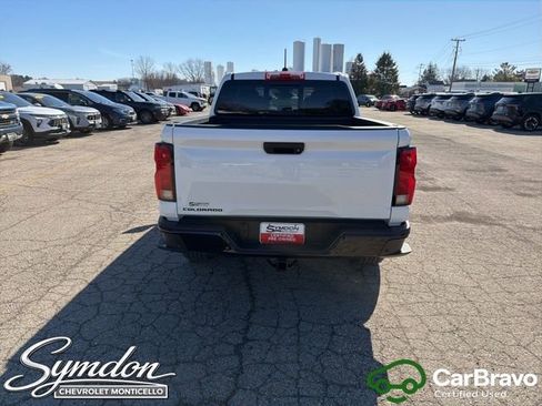Certified 2025 Chevrolet Colorado Z71 w/ Technology Package AWD/4WD image 5