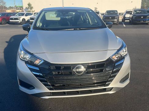 Used 2023 Nissan Versa S w/ S Plus Package image 2