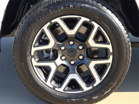 Used 2025 RAM 1500 Laramie image 9