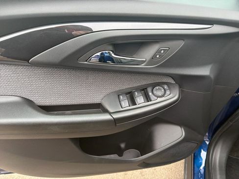 Used 2023 Chevrolet TrailBlazer LT image 19