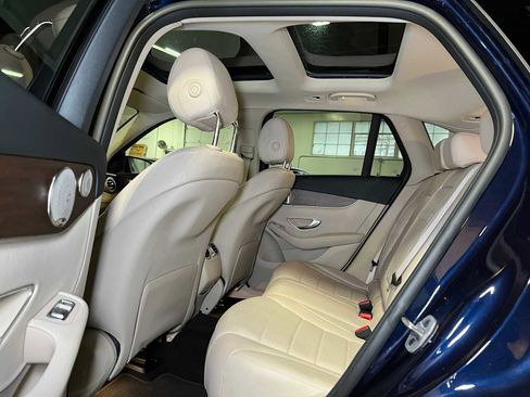 Certified 2021 Mercedes-Benz GLC 300 4MATIC image 19