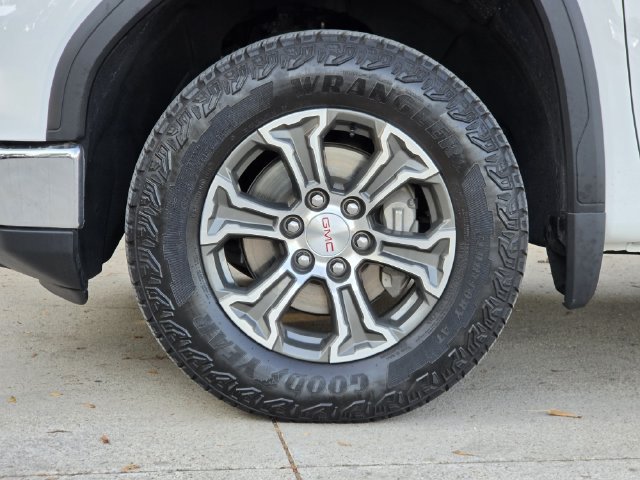 Used 2026 GMC Sierra 1500 SLT w/ X31 Off-Road Package AWD/4WD image 8