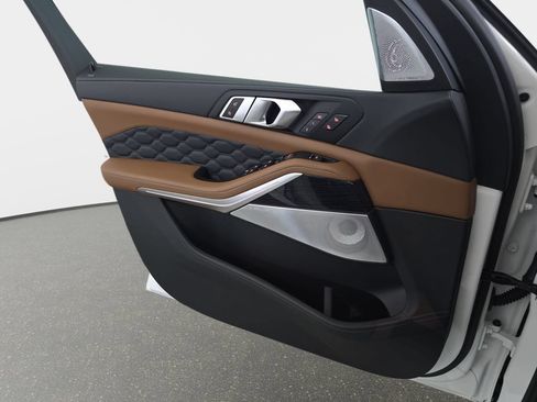 New 2026 BMW X5 M Competition w/ Executive Package AWD/4WD image 26