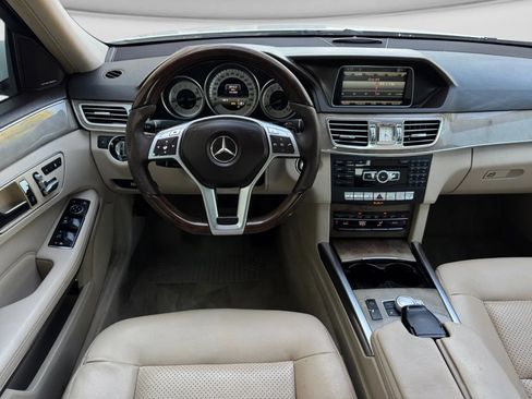 Used 2014 Mercedes-Benz E 350 Sedan image 24