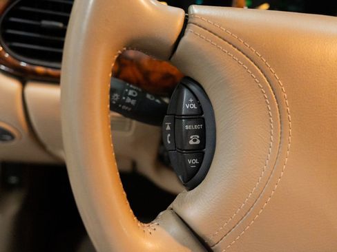 Used 1999 Jaguar XK8 Coupe image 25