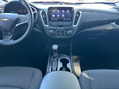 Used 2024 Chevrolet Malibu RS FWD image 15