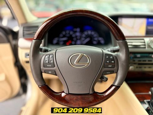 Used 2016 Lexus LS 460 w/ Comfort Package RWD image 16