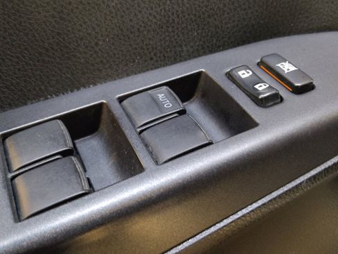 Used 2018 Toyota RAV4 XLE image 27