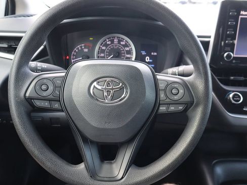Used 2021 Toyota Corolla LE w/ LE Convenience Package FWD image 6