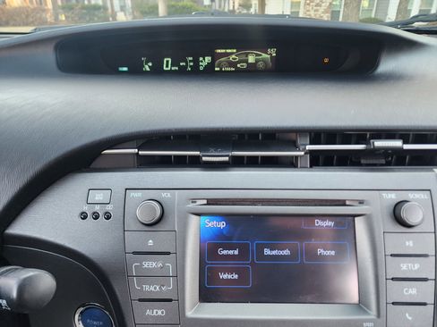 Used 2012 Toyota Prius Two image 31