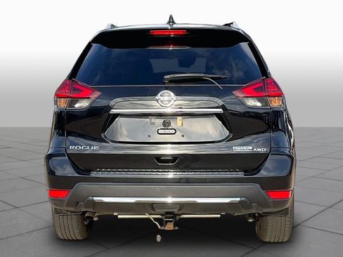 Used 2019 Nissan Rogue S w/ Special Edition Package AWD/4WD image 6