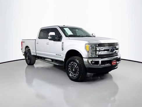 Used 2017 Ford F350 Lariat w/ Camper Package AWD/4WD image 7