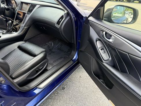 Used 2018 INFINITI Q50 Sport AWD/4WD image 10