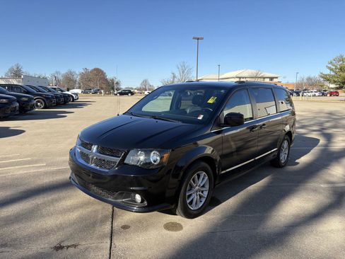 Used 2019 Dodge Grand Caravan SXT image 20