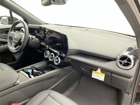 New 2025 Chevrolet Blazer EV LT w/ Super Cruise Package image 29