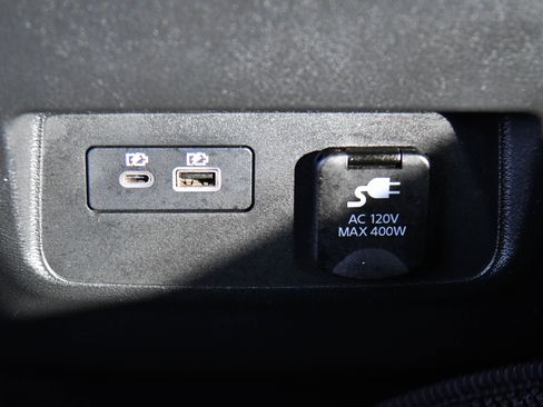 Used 2023 Nissan Frontier Pro-X w/ Pro-X Premium Package image 45