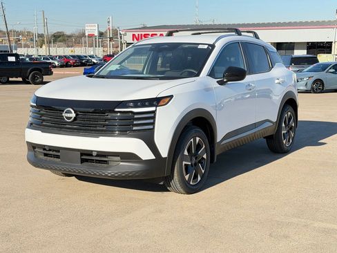 New 2026 Nissan Kicks SV w/ Cold Weather Package image 2