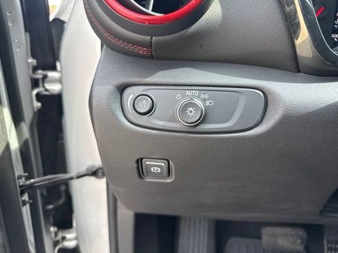 Used 2021 Chevrolet Blazer RS w/ Enhanced Convenience Package FWD image 26