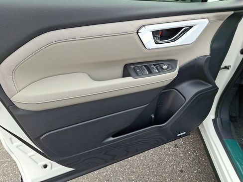 New 2026 Subaru Forester Limited AWD/4WD image 12