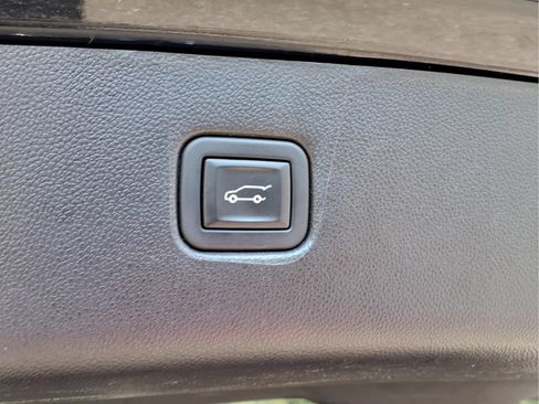 Certified 2023 Chevrolet Blazer RS w/ Driver Confidence II Package FWD image 33