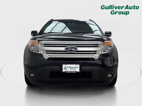 Used 2014 Ford Explorer XLT w/ Equipment Group 202A AWD/4WD image 14