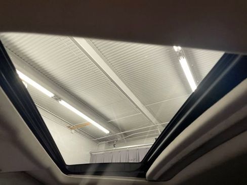 Used 2018 Honda Civic EX image 15