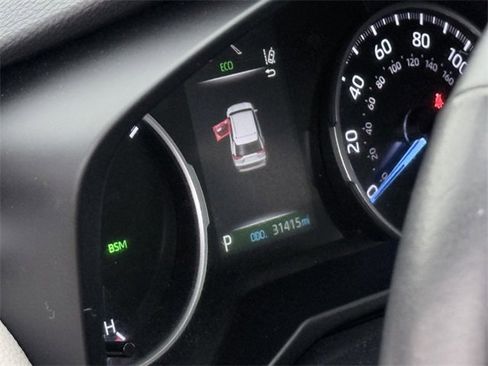 Certified 2021 Toyota RAV4 XLE image 40