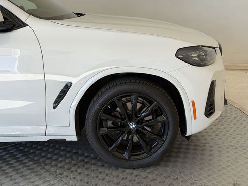 Used 2025 BMW X4 xDrive30i w/ Premium Package AWD/4WD image 13
