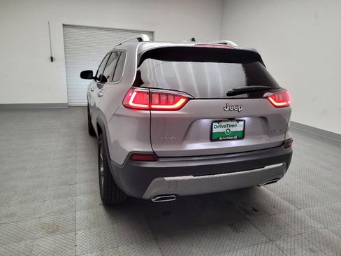 Used 2019 Jeep Cherokee Limited image 6
