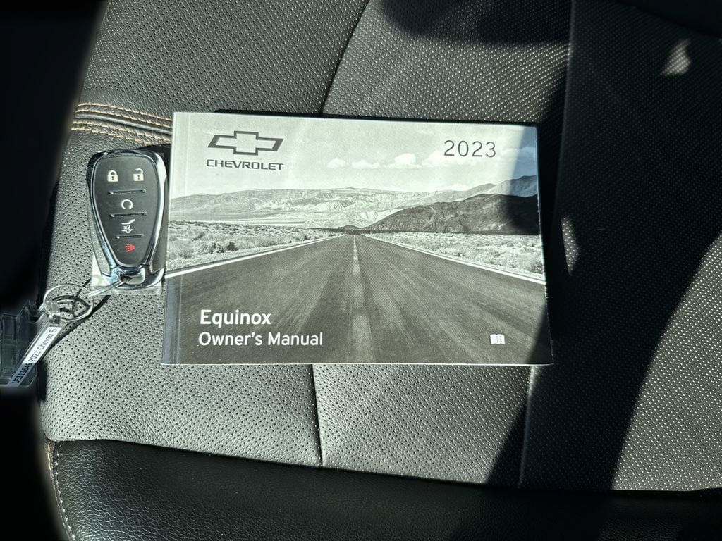 Used 2023 Chevrolet Equinox Premier AWD/4WD image 42