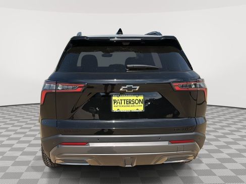 Used 2026 Chevrolet Equinox ACTIV w/ Convenience Package III image 3