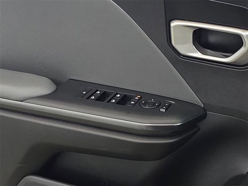 Used 2025 Kia K4 LX image 28