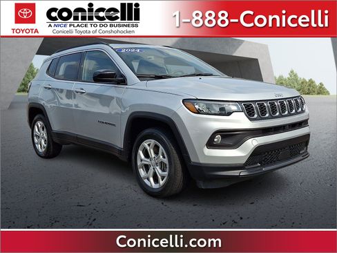 Used 2024 Jeep Compass Latitude AWD/4WD image 1