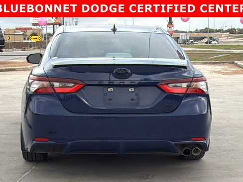 Used 2023 Toyota Camry SE image 6