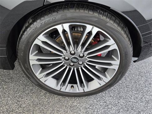 Used 2024 Land Rover Range Rover Velar Dynamic SE image 9