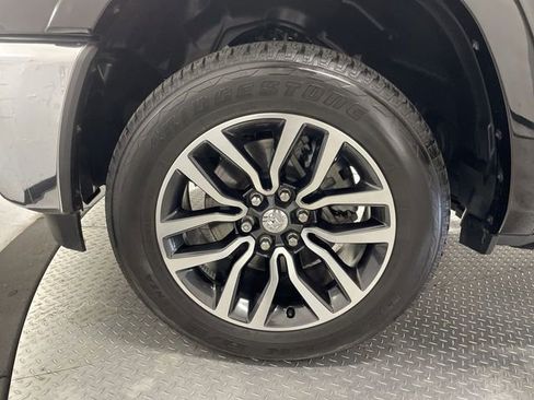 Used 2025 RAM 1500 Limited image 10