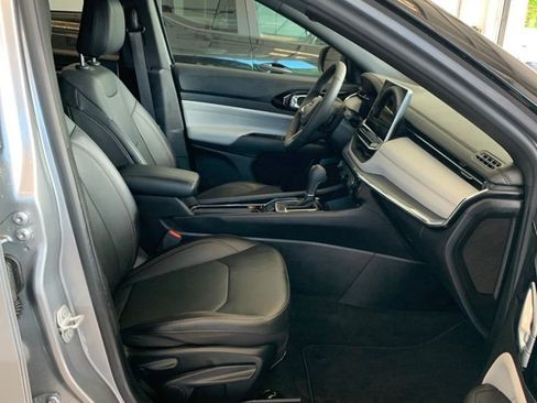 Used 2023 Jeep Compass Limited AWD/4WD image 18