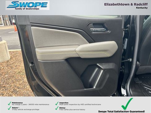 Used 2025 Chevrolet Colorado ZR2 w/ Technology Package AWD/4WD image 25