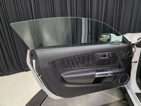 Used 2020 Ford Mustang GT Premium w/ GT Performance Package RWD image 21